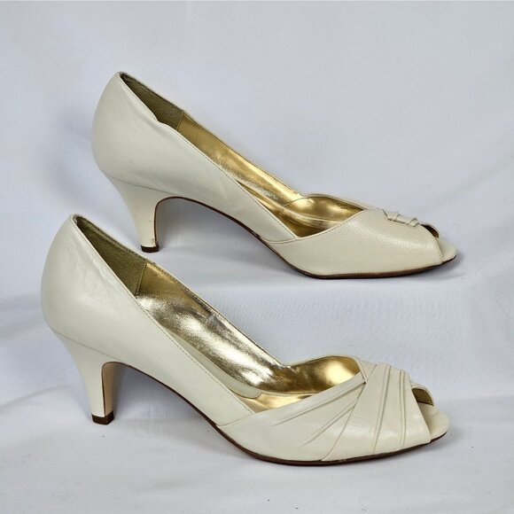 Womens 8.4M Cream Gold Open Toe Formal Business Casual Office  3" Pump Heel Shoe - Picture 10 of 14